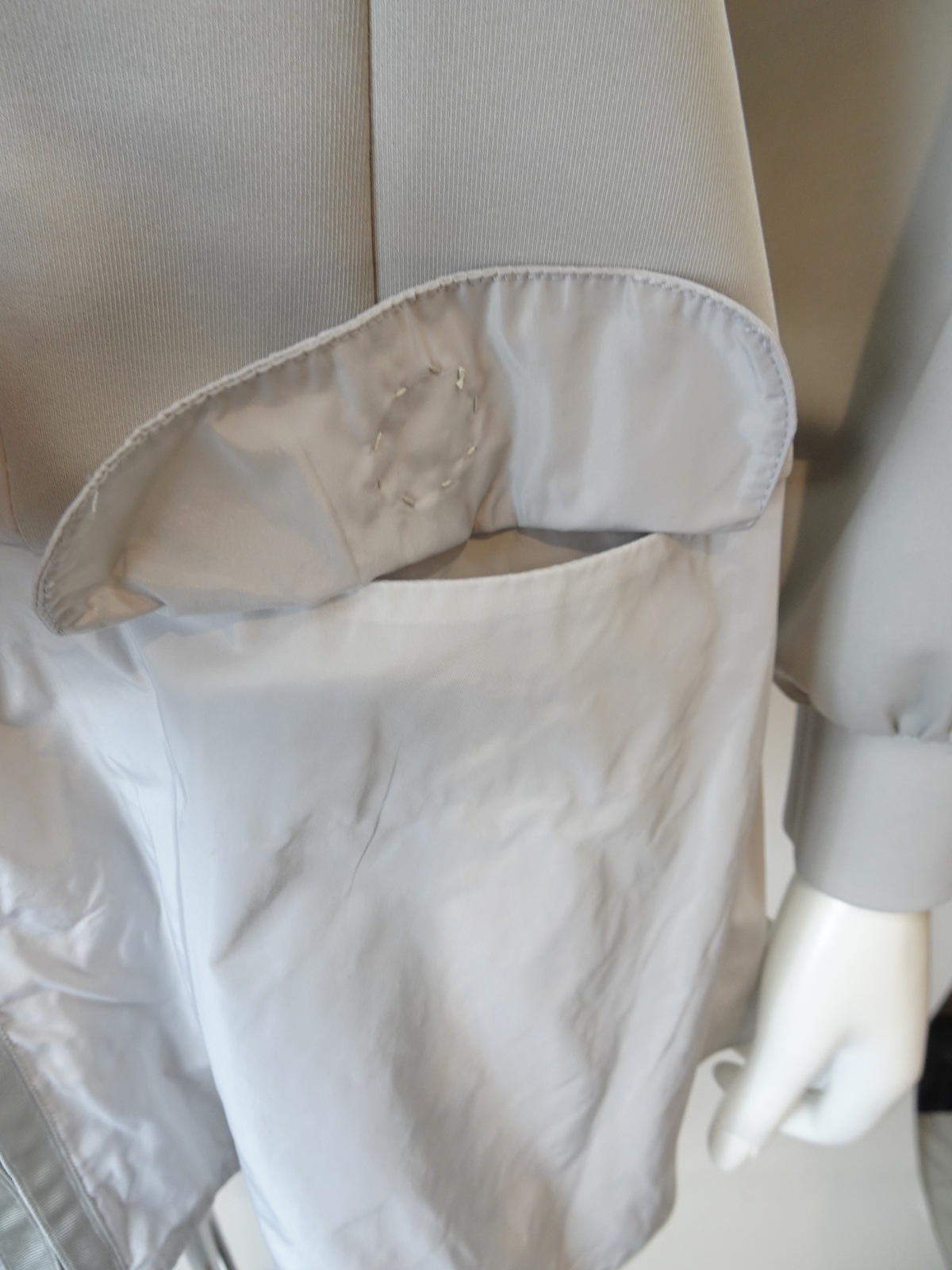 ♡ フリル衿異素材切替ジャケット 2025年春夏 フリル衿異素材切替ジャケット 2517001 ｜Super