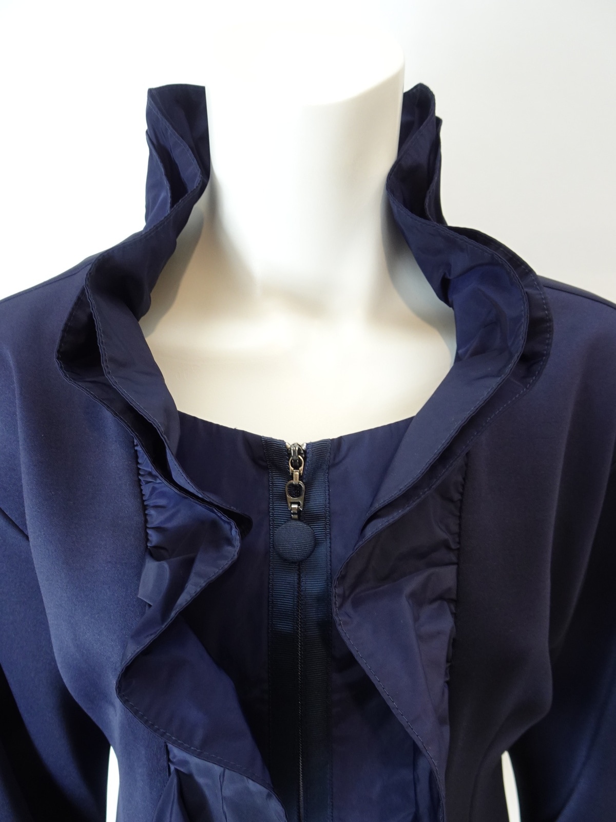 ♡ フリル衿異素材切替ジャケット 2025年春夏 フリル衿異素材切替ジャケット 2517001 ｜Super