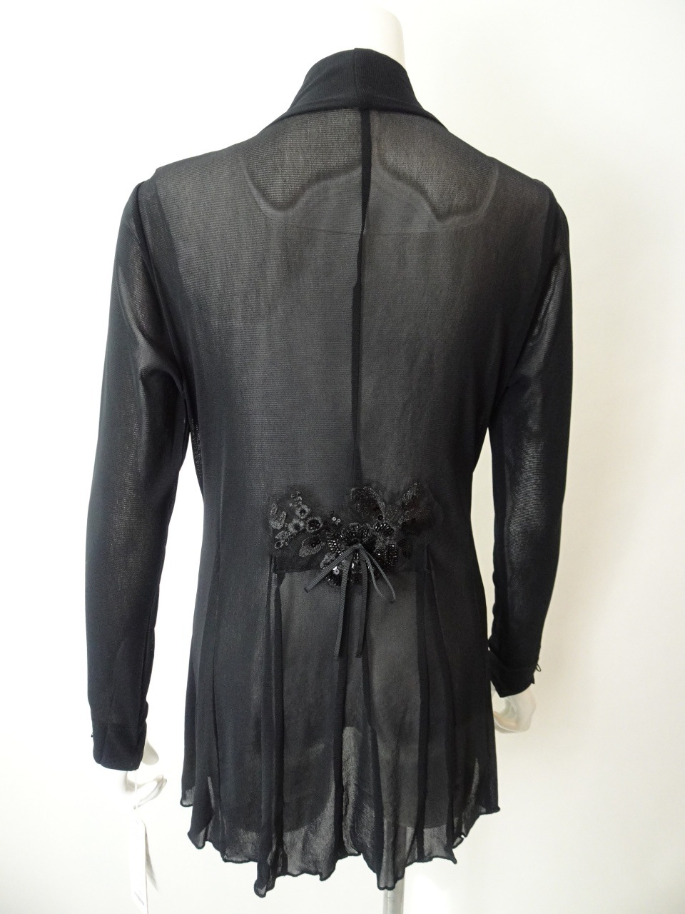 ✨美品✨【スーパービューティー】スパンコール×刺繍使いパワーネットカーディガン スパンコール×刺しゅう使いパワーネット素材カーディガン