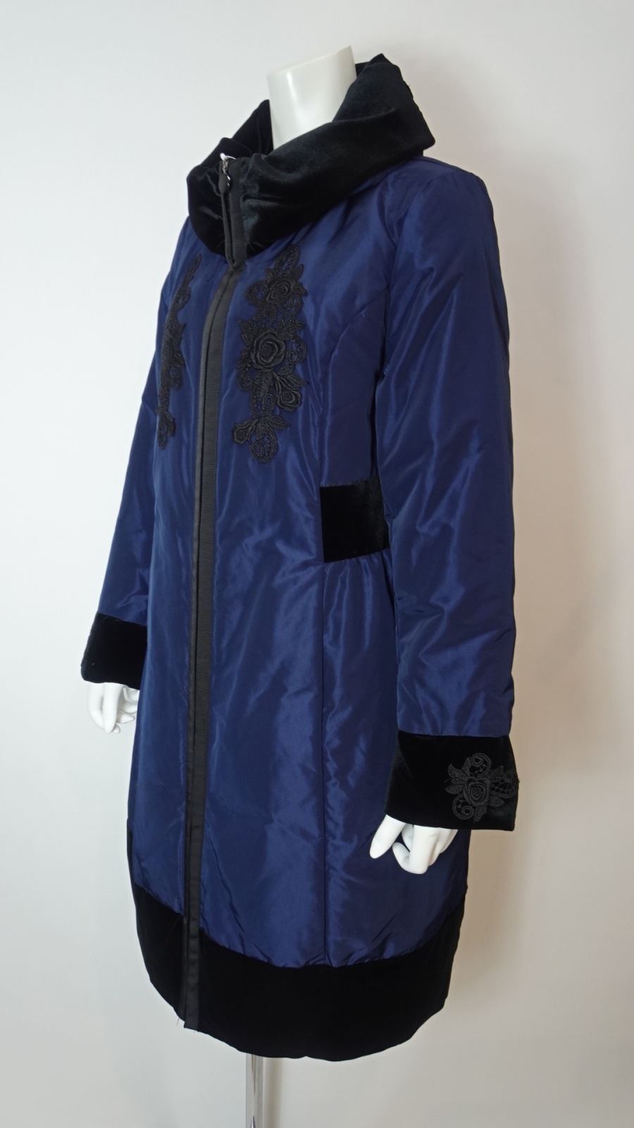 2025年秋冬 レース使いベロア切替ダウンコート 2528009 ｜Super Beauty