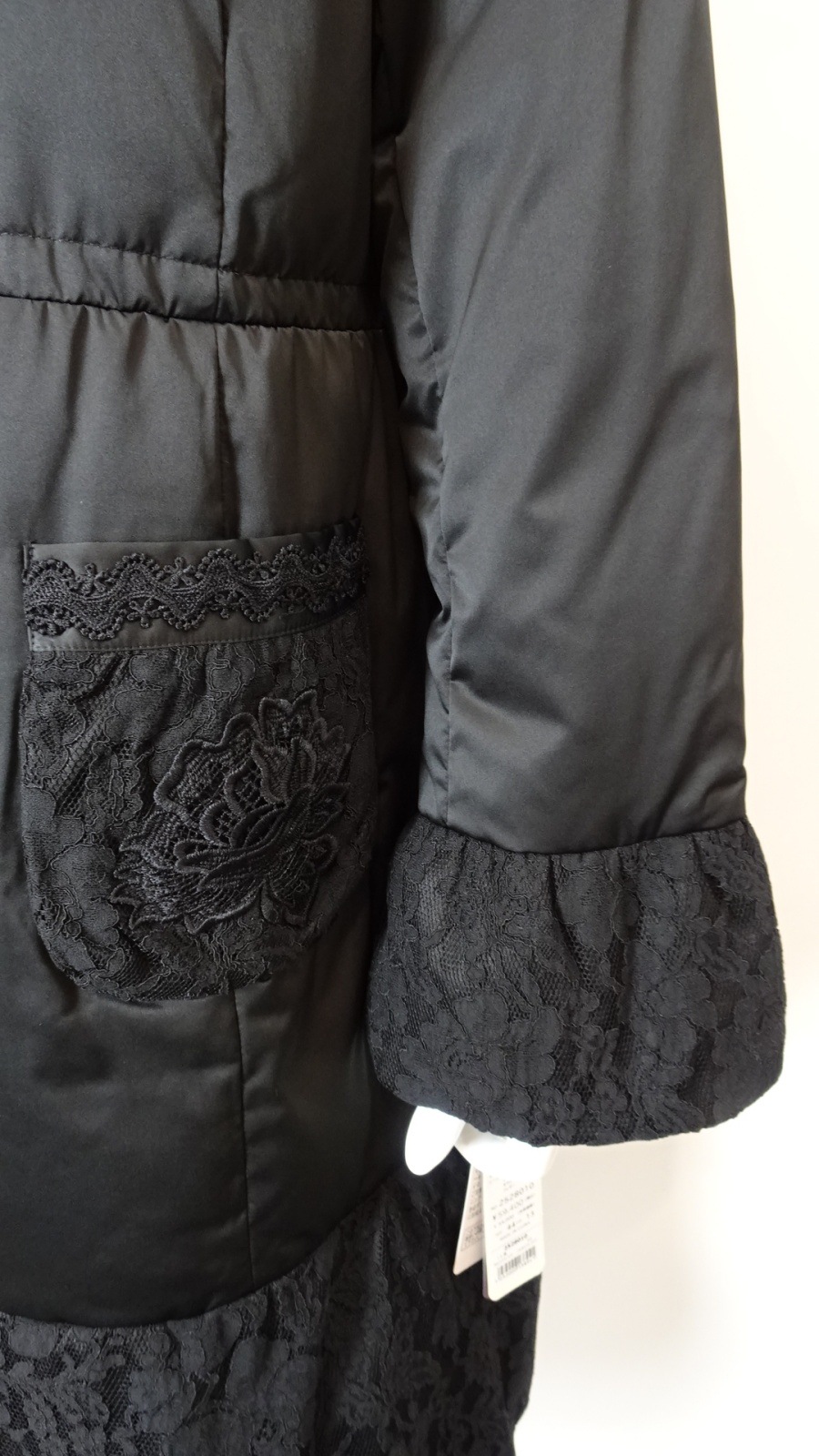 新品Super Beauty レースダウンジャケット 黒 50%OFF スーパービューティー ダウンコート レース襟フリルデザイン花