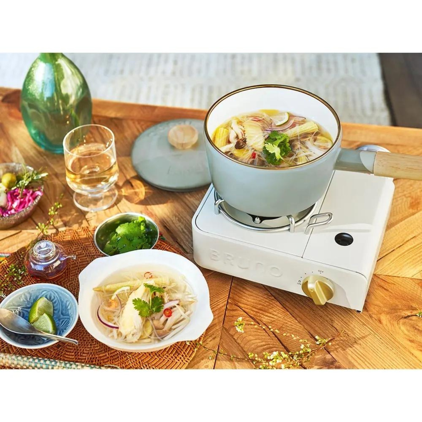 BRUNO ブルーノ カセットコンロミニ アイボリー BOE094-IV  キャンプ ガス 焼肉 アウトドア 千石 小型 防災 用品 震災 備え かわいい おしゃれ