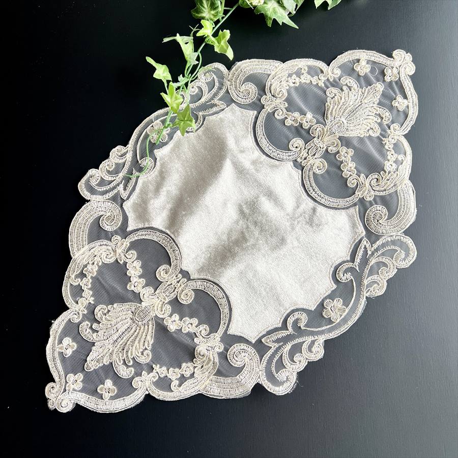 【送料無料レース】フレンチレース テーブルセンター 50cm
