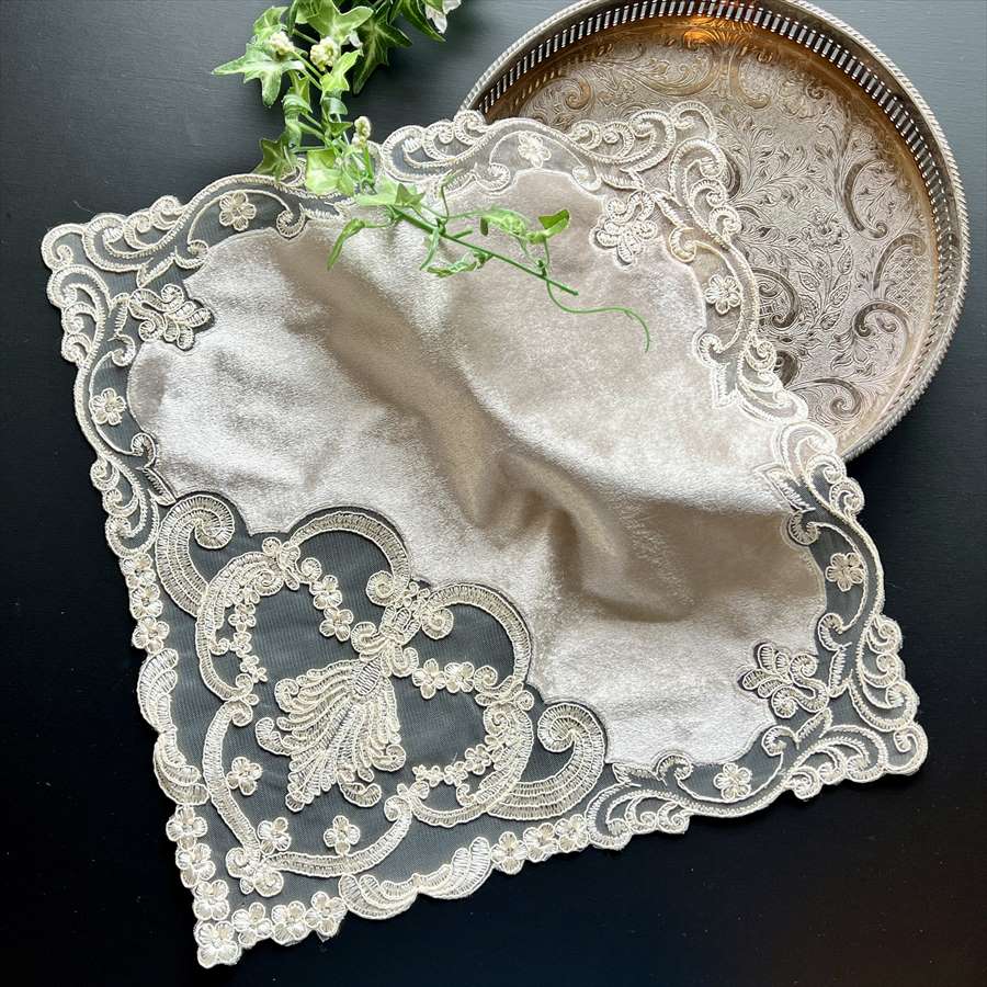 【送料無料レース】フレンチ レース テーブルセンター 40x40cm
