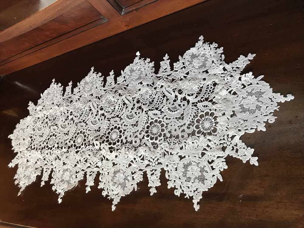 Fee blanche テーブルセンター 35x76cm