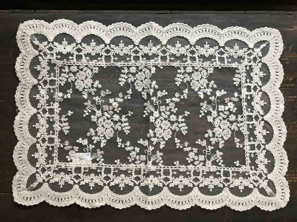 maria veil テーブルセンター 30x45cm