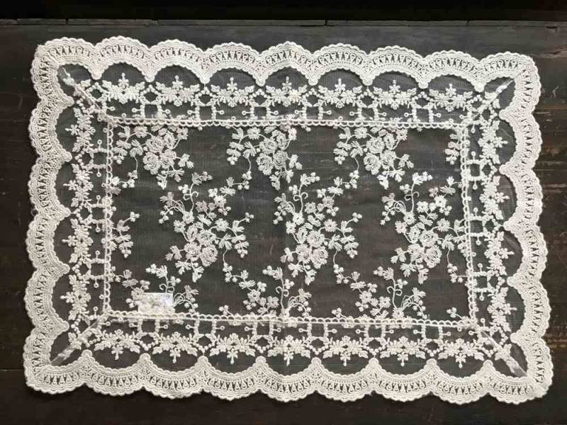 maria veil テーブルセンター 30x45cm