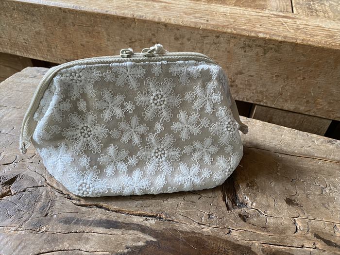 Snow Flower ボックスポーチ