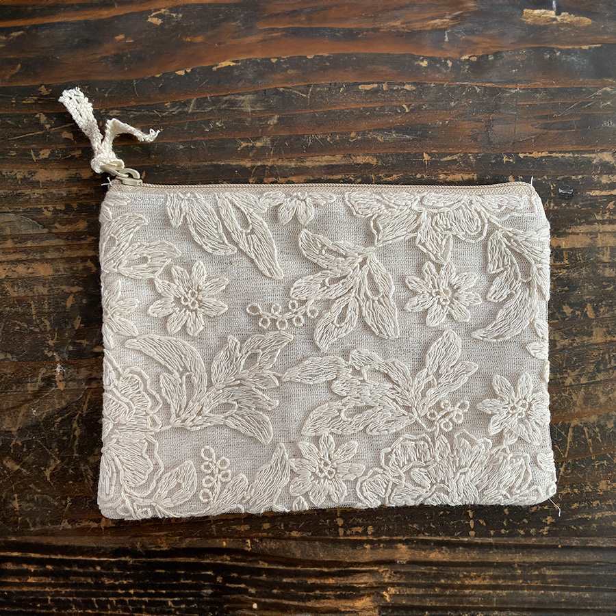 botany race フラットポーチ Sサイズ