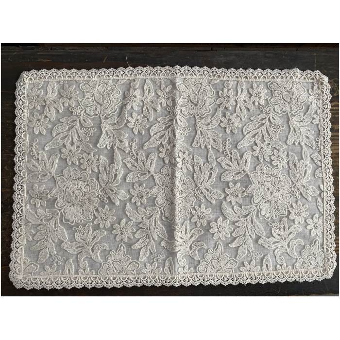 botany race テーブルセンター 30x45cm