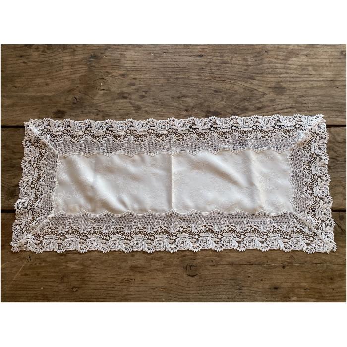 white rose bouquet テーブルセンター 35x80cm