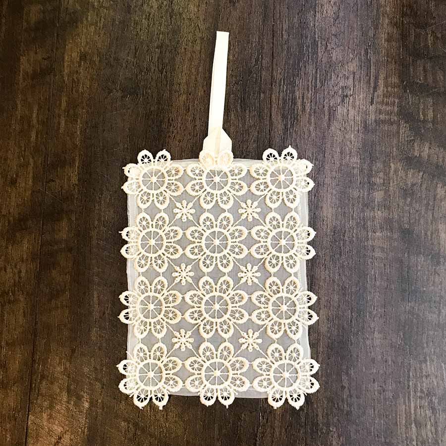 all lace サシェバッグ ゴールド