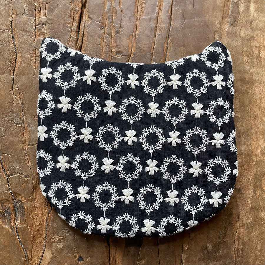 fluffy flower キャットポーチ 小物入れ