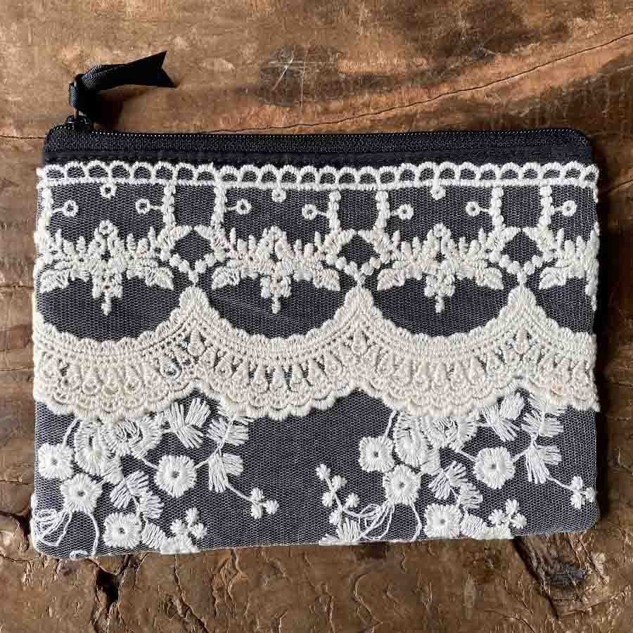 maria veil black フラットポーチ 12x18cm