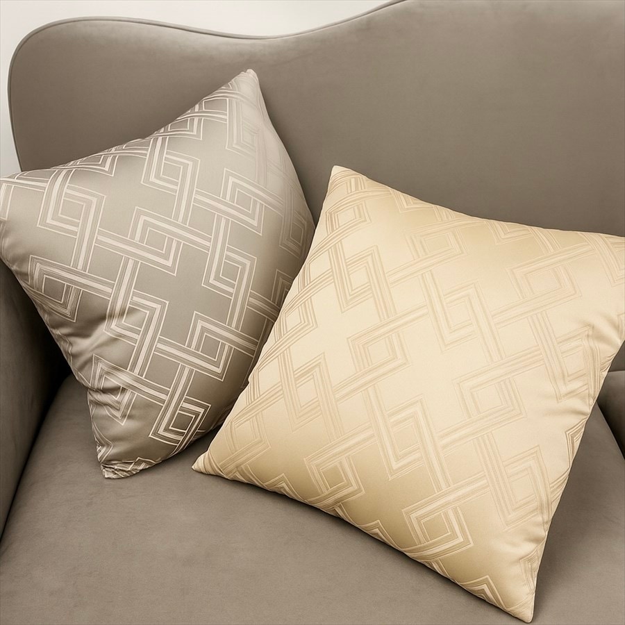 ジオメトリックデザイン クッション 45×45cm