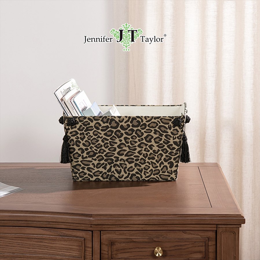 VIVIENNE（ヴィヴィアン）ジェニファーテイラーJennifer Taylor