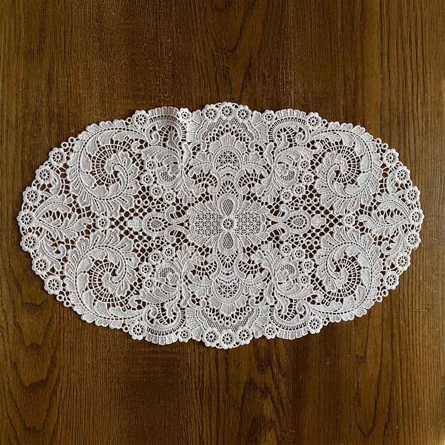 3サイズ展開 Spitzen Classic テーブルセンター 30×50cmOV