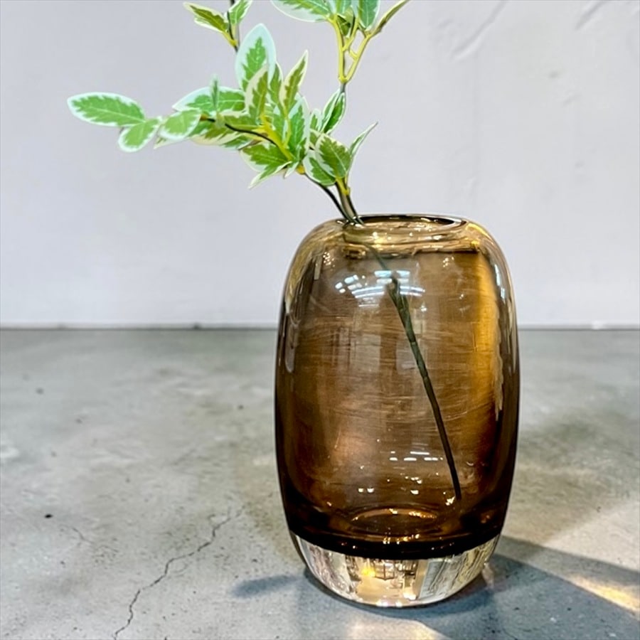 ガラス花瓶 高さ19cm アンバー 