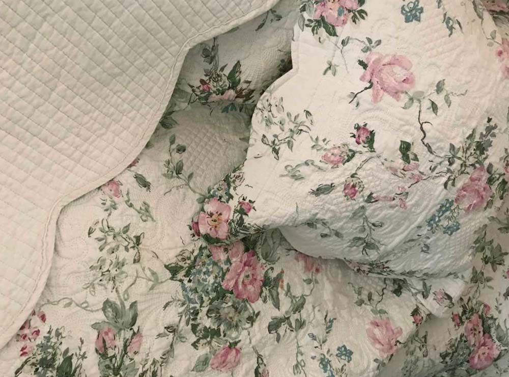 champs de fleurs ローズキルト マルチカバー 140x200cm リバーシブル