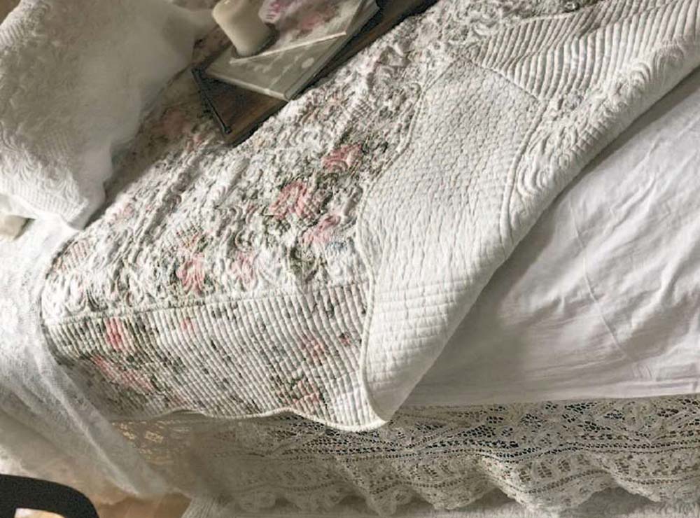 champs de fleurs ローズキルト マルチカバー 140x200cm リバーシブル