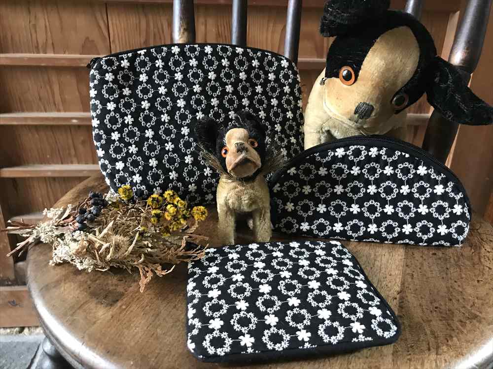 fluffy flower マスクケース 12x20cm