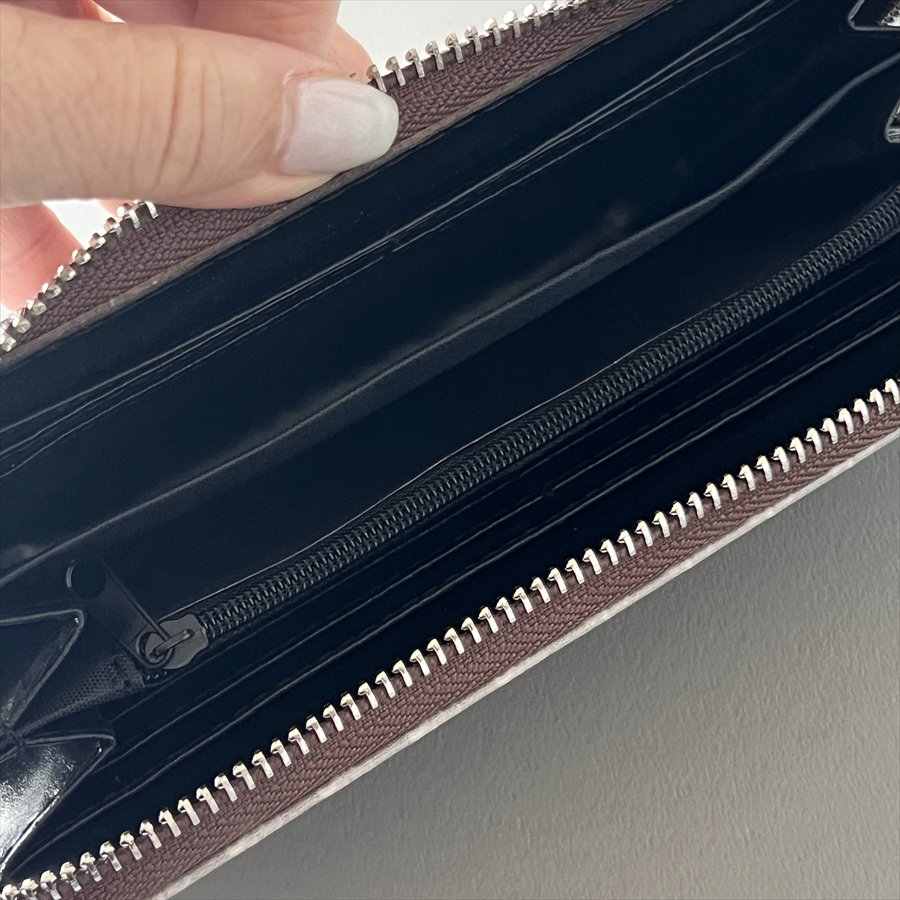 セブリーヌキャット ロングウォレット