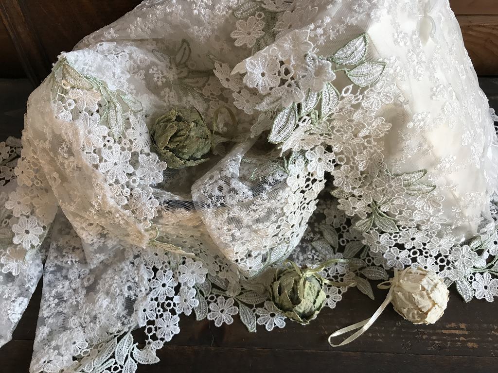 crystal marguerite ドイリー