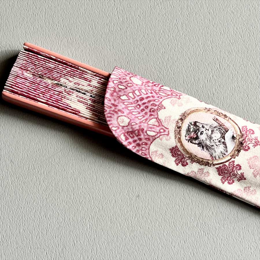 セブリーヌキャット ケース付き 扇子