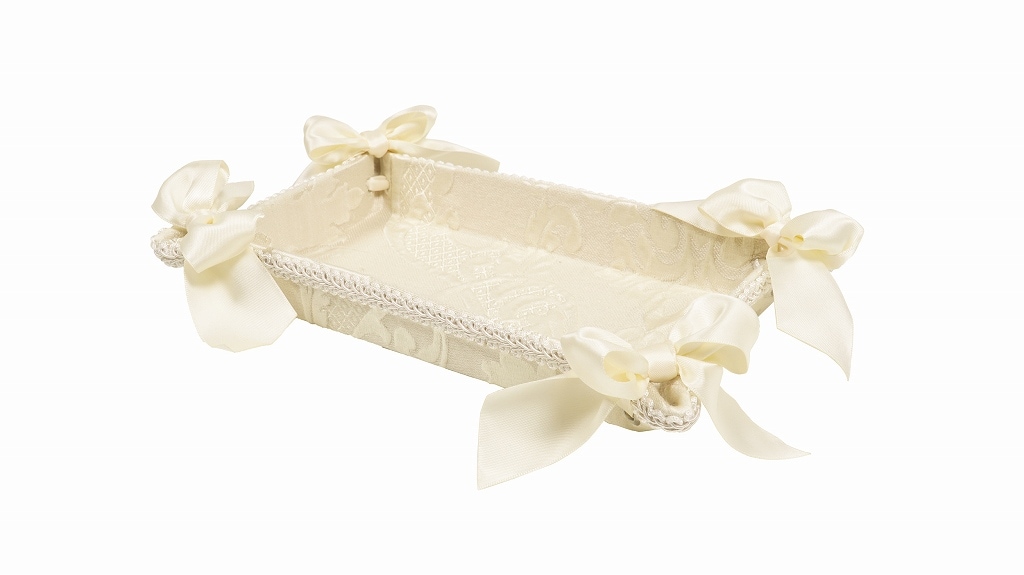 ジェニファーテイラー トレイ Leone-WH Jennifer Taylor