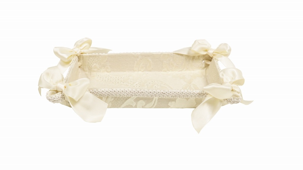 ジェニファーテイラー トレイ Leone-WH Jennifer Taylor