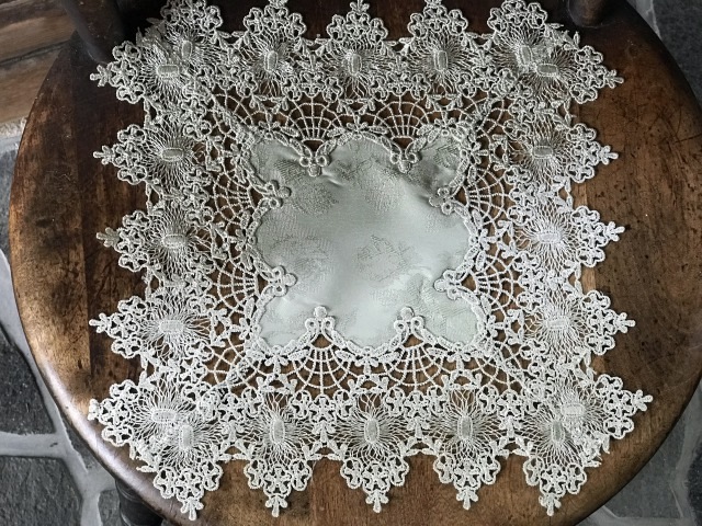 olive ドイリー 2カラー