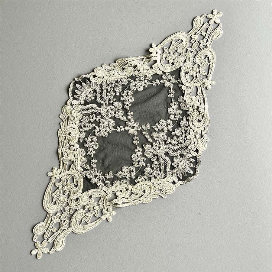 【送料無料レース】フレンチレース テーブルセンター 50cm