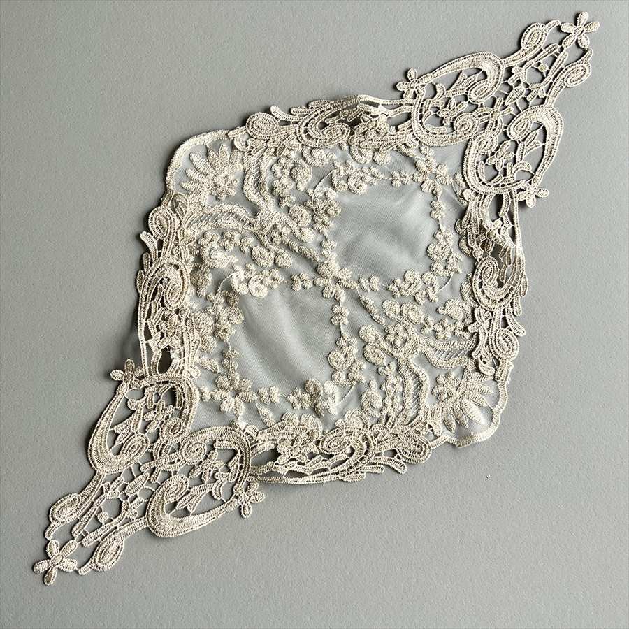 【送料無料レース】フレンチレース テーブルセンター 50cm