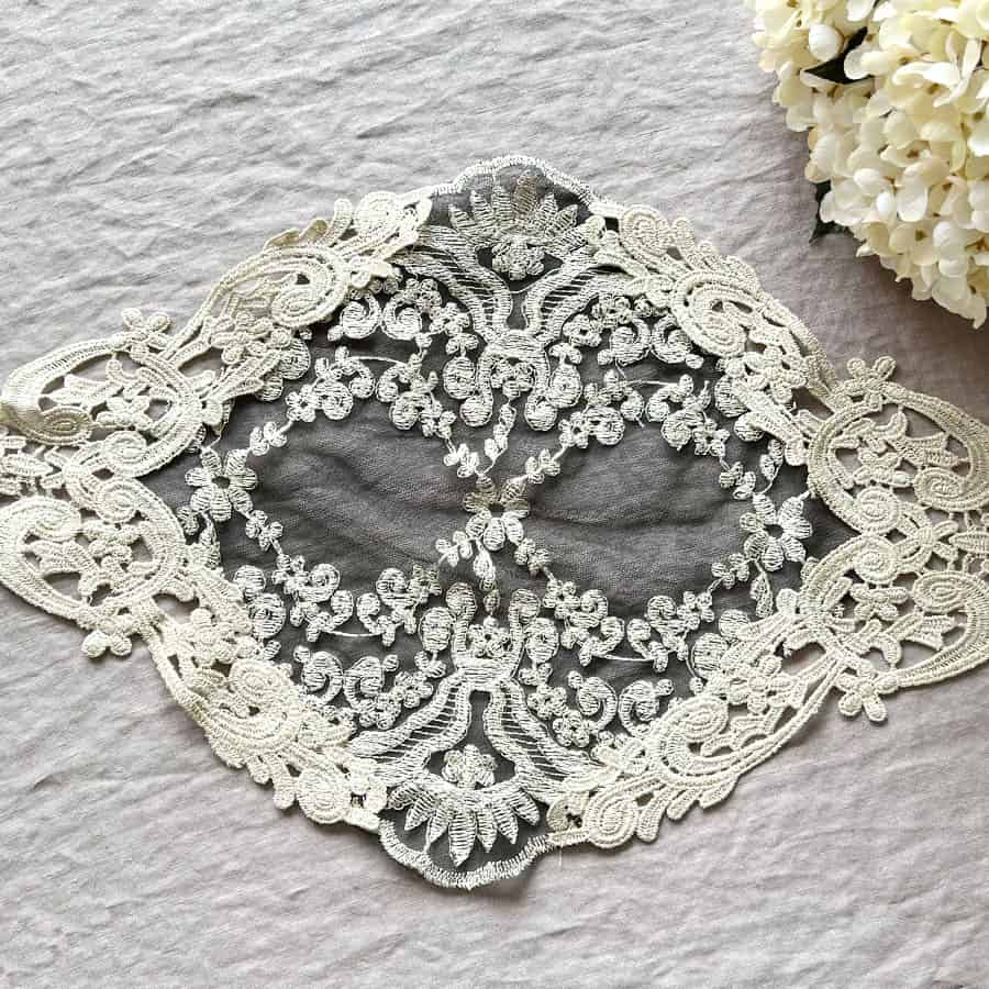 【送料無料レース】フレンチレース テーブルセンター 50cm