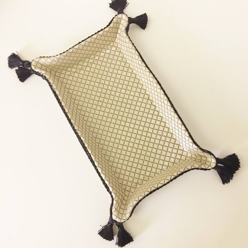 ジェニファーテイラー トレイ Givet Jennifer Taylor