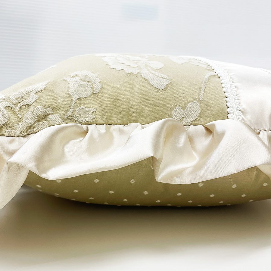 ジェニファーテイラー クッション 40x40cm フリル Heirloom Jennifer Taylor 32108CU