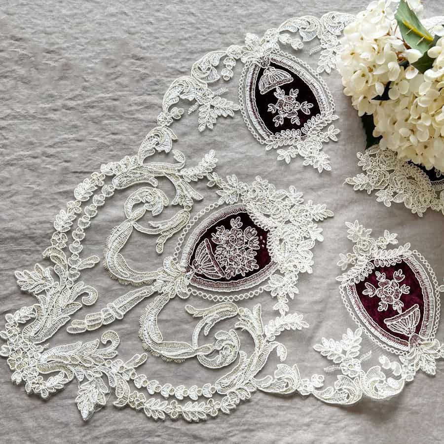 【送料無料レース】フレンチ レース テーブルセンター 40x76cm