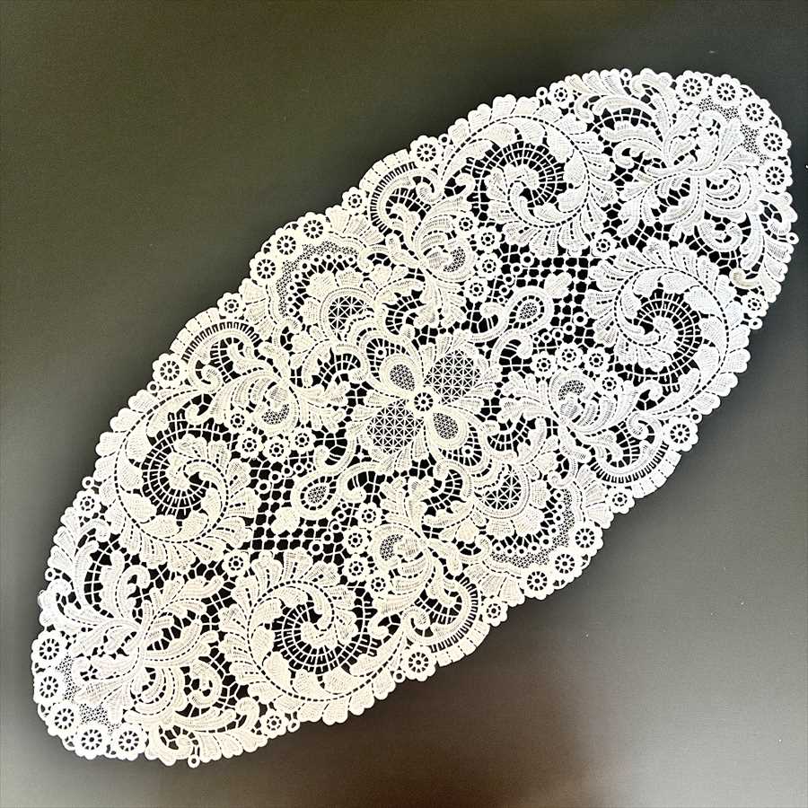 Spitzen Classic テーブルセンター 35×75cm