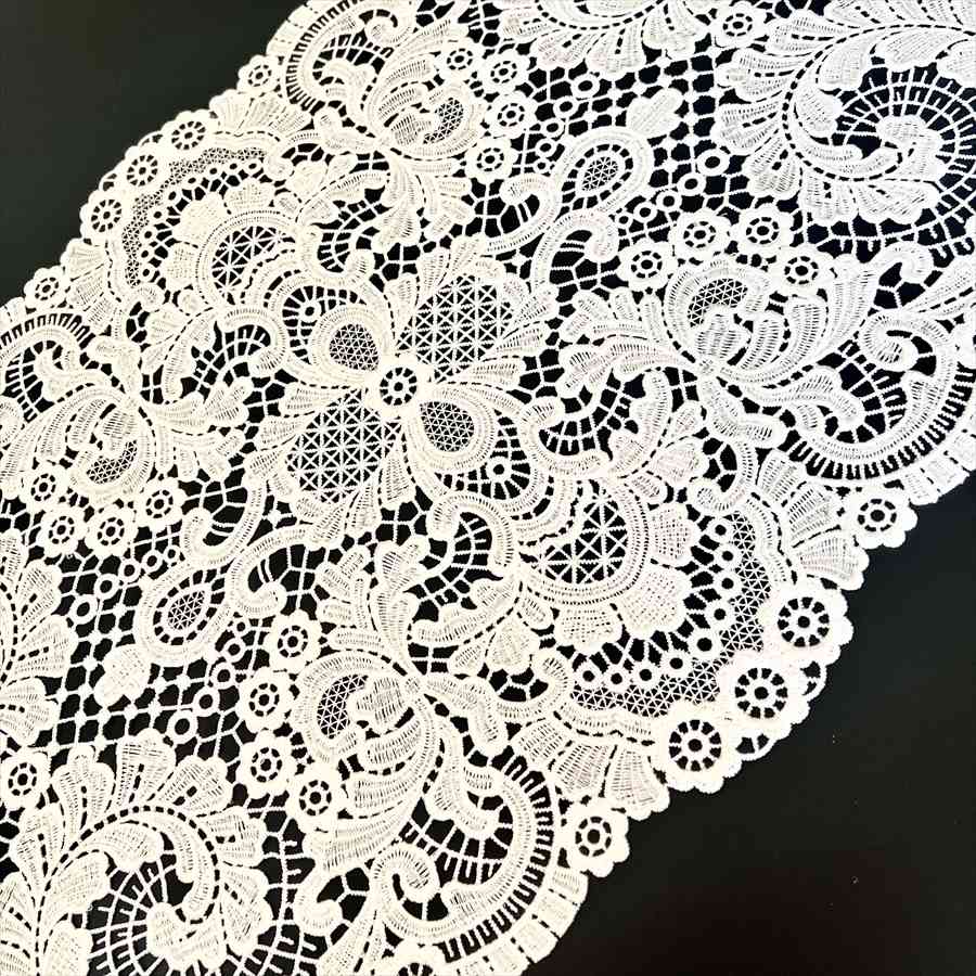 Spitzen Classic テーブルセンター 35×75cm