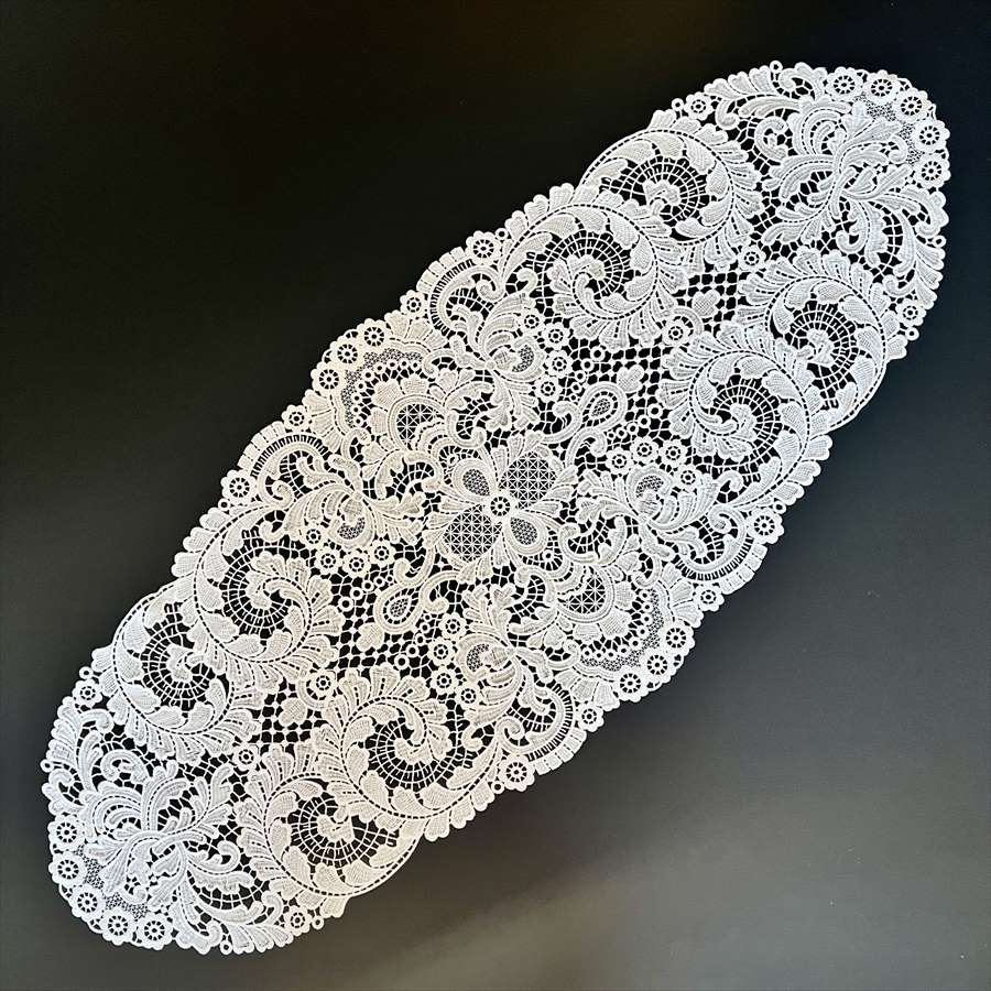 Spitzen Classic 4サイズ展開 テーブルセンター 40×100cm