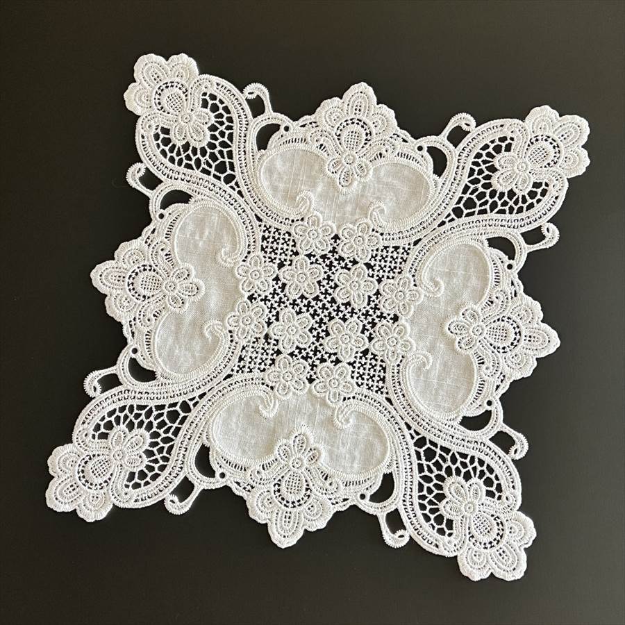 ドイリー 30×30cm クラッシックレース