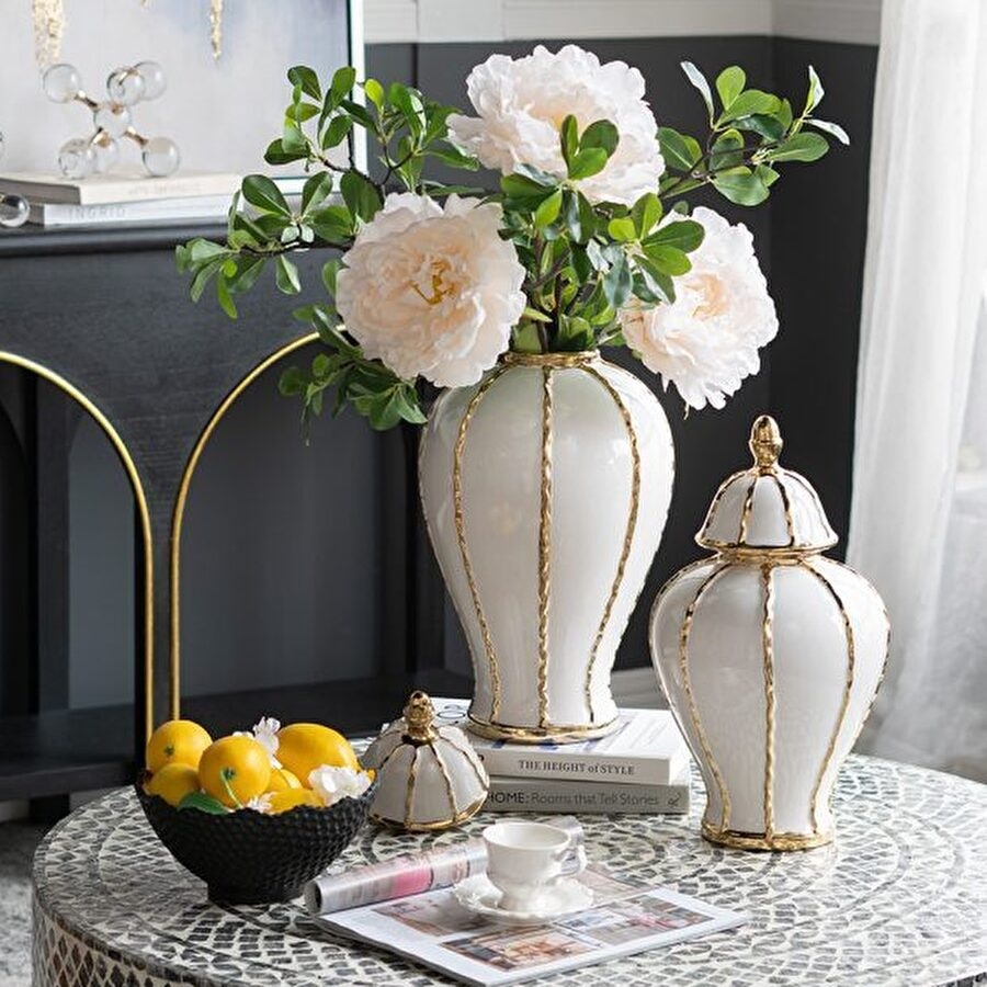 2サイズ展開 蓋付壺S 白 高さ36cm 磁器 ジャー 花びん 花瓶  花器 ディスプレイ置物 置き物