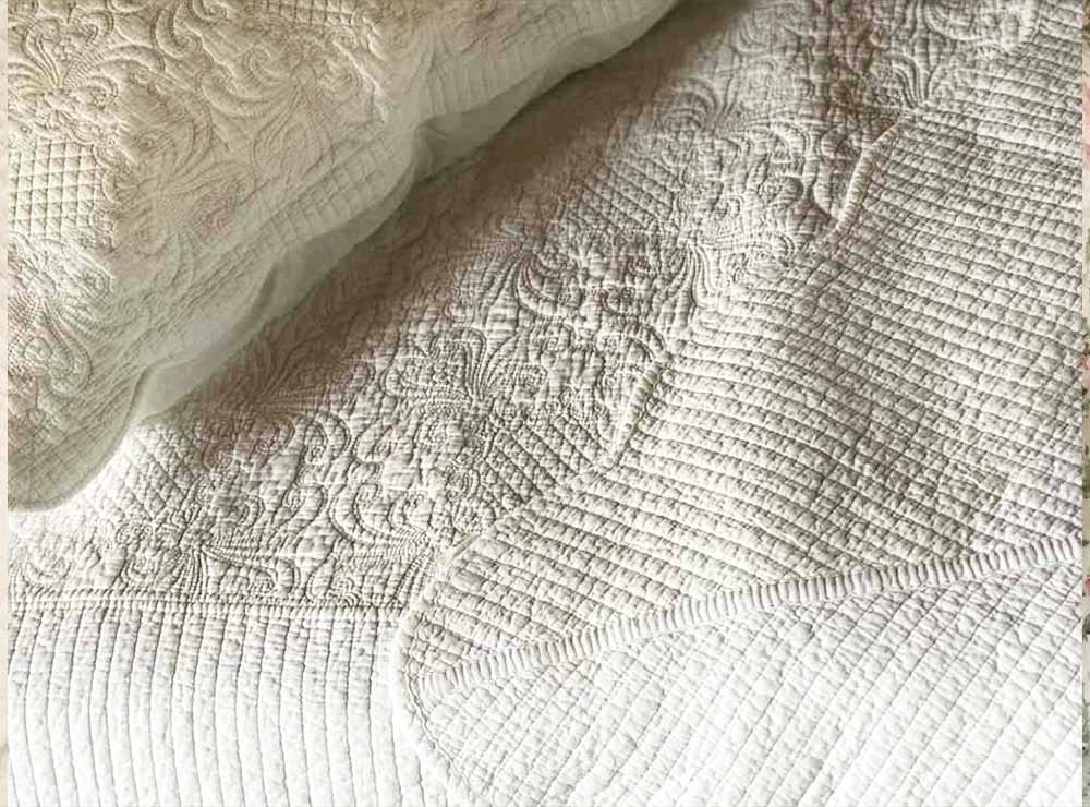 ホワイトキルト マルチカバー 200x250cm