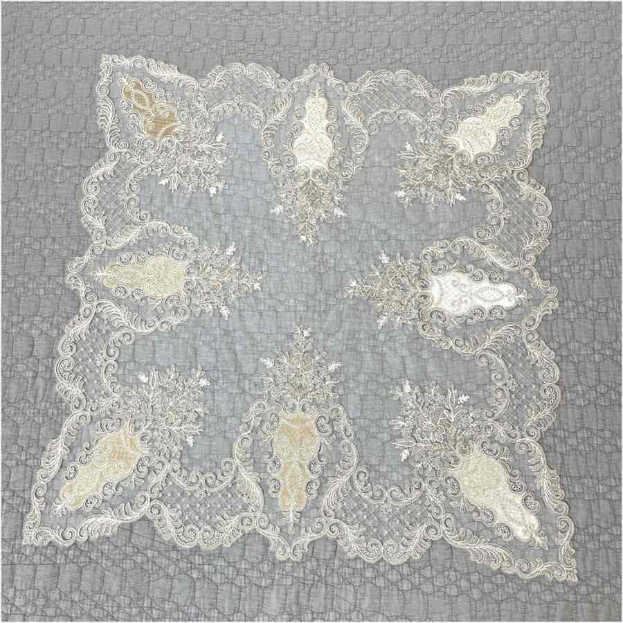テーブルクロス 85×85cm イタリアンレース ベージュ