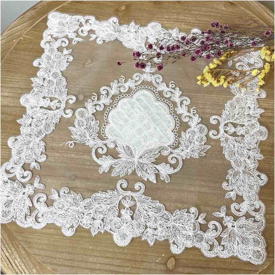 【送料無料レース】ドイリー40×40cm イタリアンレース ホワイト テーブルセンター
