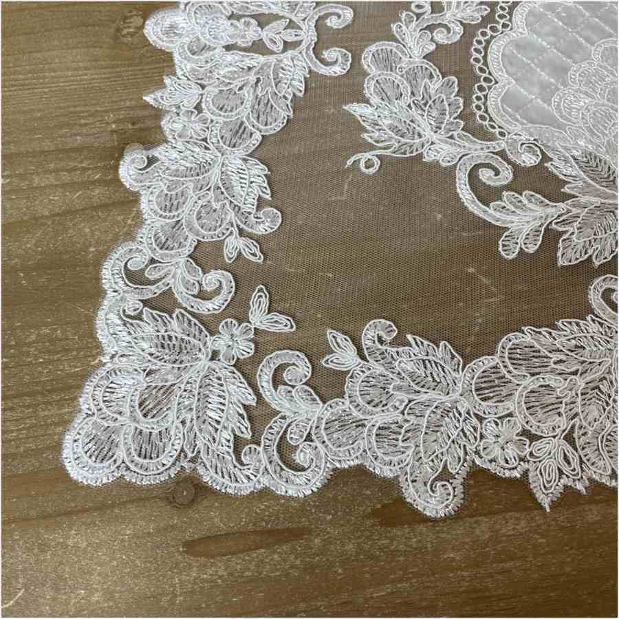 【送料無料レース】ドイリー40×40cm イタリアンレース ホワイト テーブルセンター