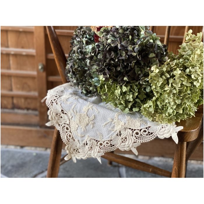 beige flower race　テーブルセンター正方形40x40cm 4サイズ展開