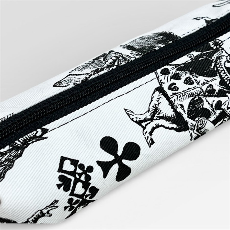 日本製 不思議の国のアリス マルチプリントペンケース