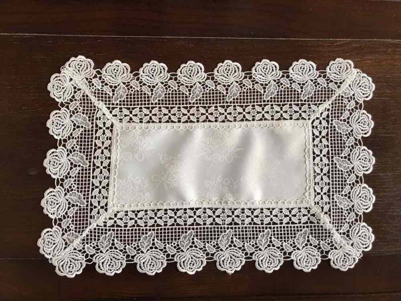 white rose テーブルセンター30x45cm