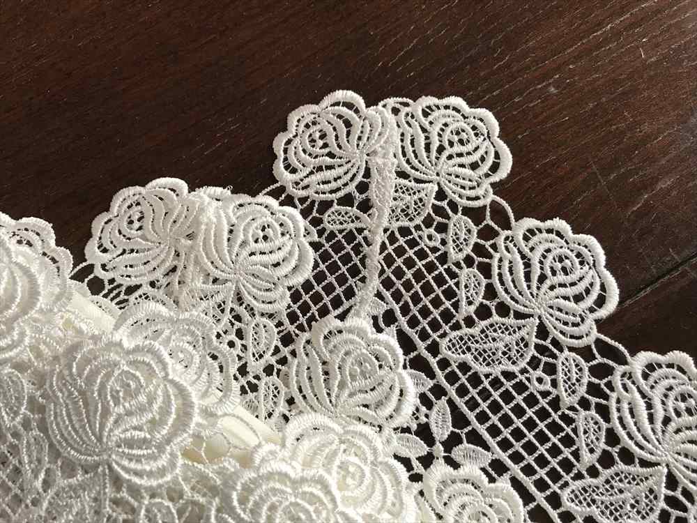 white rose テーブルセンター35x80cm